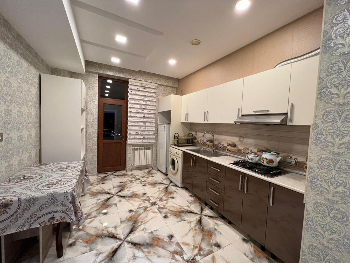 Bakuvi Apartments On New Boulveard Luaran gambar