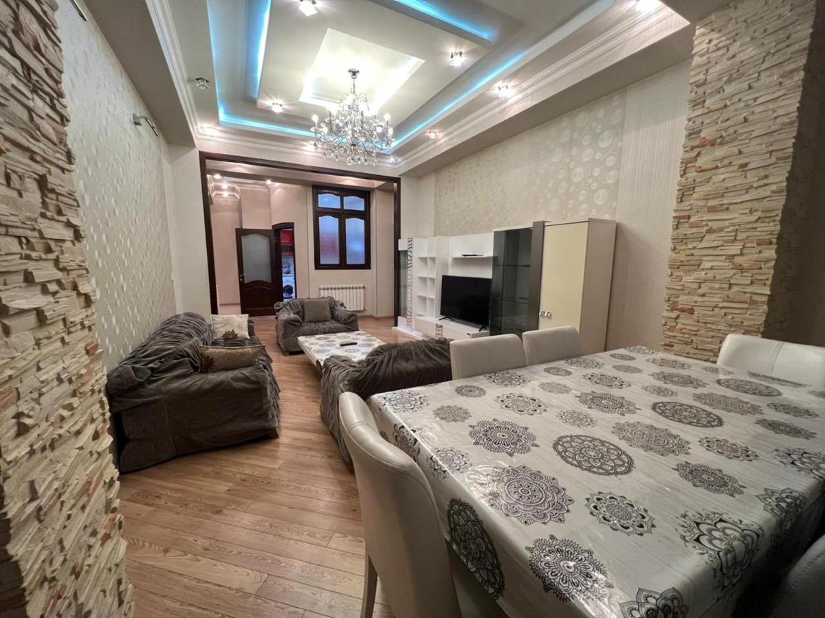 Bakuvi Apartments On New Boulveard Luaran gambar