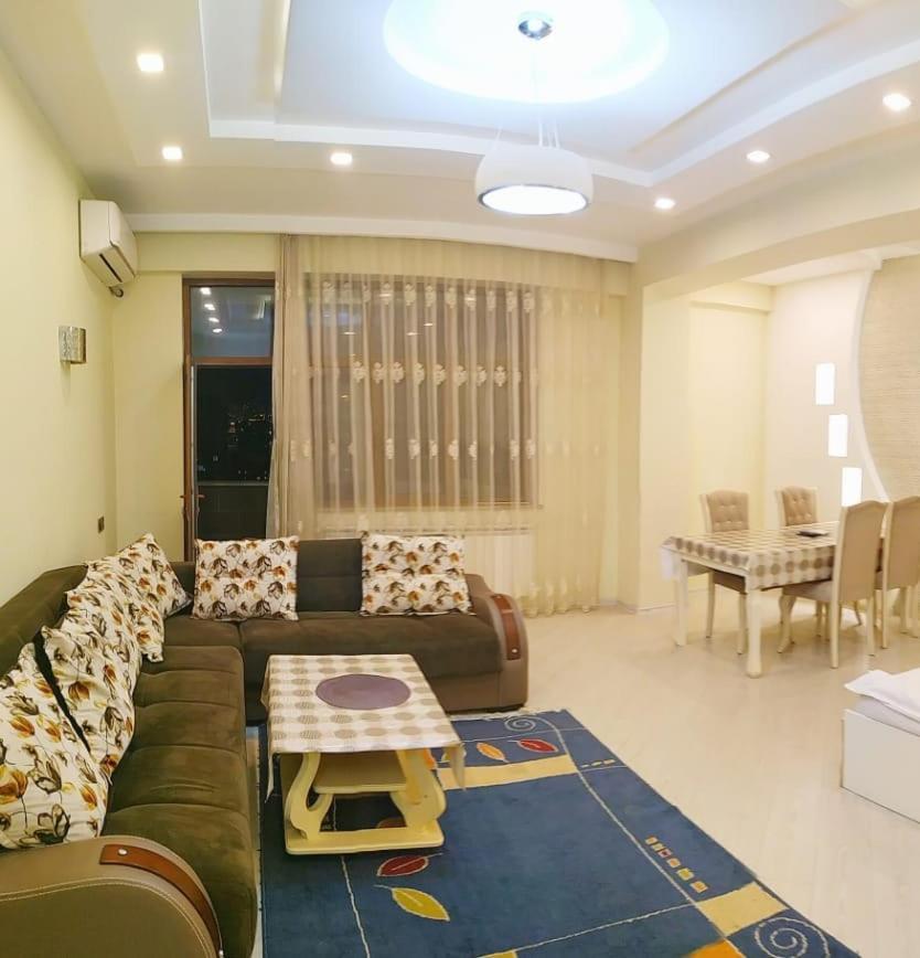 Bakuvi Apartments On New Boulveard Luaran gambar